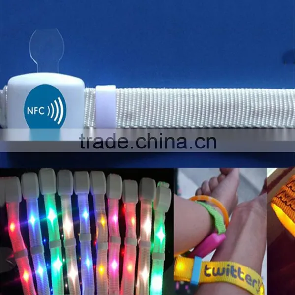 Customized Flashing Led Wristband Glow in the Dark photo-4