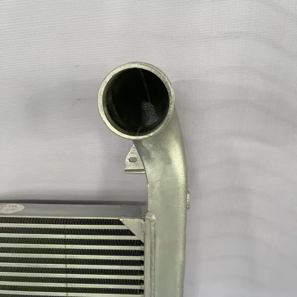 Factory Direct Sales SINOTRUK Truck Parts Intercooler/aftercooler Assembly WG9925530107 photo-6