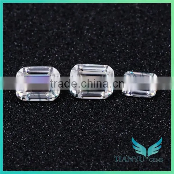 Moissanite What is it Sic Moh's Hardness 9.25 Refractive Index 2.65 Color D-H Color Moissanite Sydney photo-5