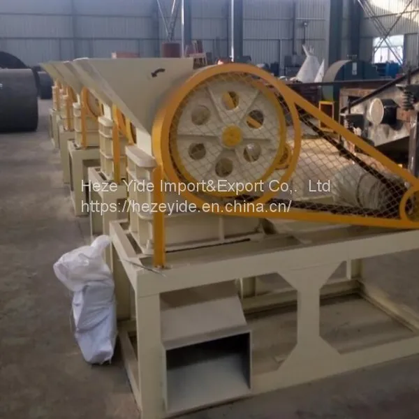 PE150x250 Rock Bucker Mini Jaw Crusher for Laboratory With Diesel Engine photo-3