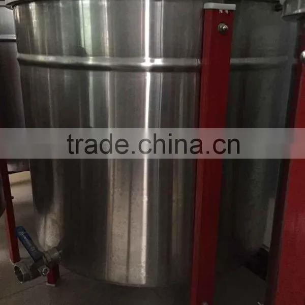 Bee Equipment Radial Honey Extractor photo-2