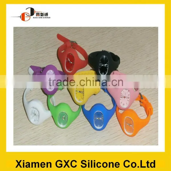 Wholesale 9 Colors Fashion Silicone Wrist Watch for Teenagers