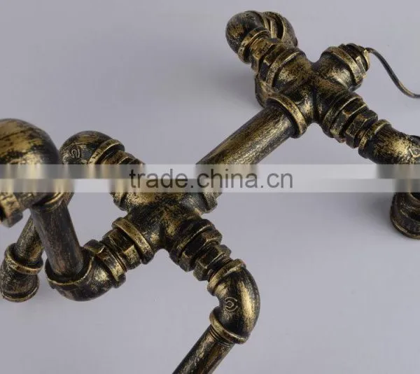 Manufacturer's Premium Wire Pipe Table Lamp Industrial Rusty Dog Desk Lamp Water Pipe Metal Decoration Table Light photo-3