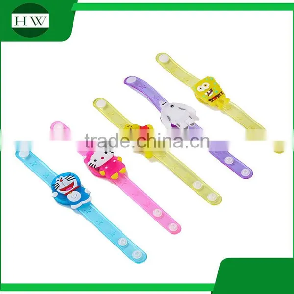 Promotional Christmas Gifts Customized Kids Play Cartoon Silicon LED Glow Bracelet photo-4