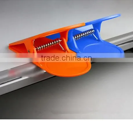 Creative Cup / Bottle Holder Clip Used for Desk or Table , Mixed Colors photo-5