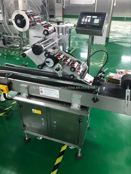 Automatic Plastic Boxes Top Sticker Flat Surface Labeling Machine photo-2