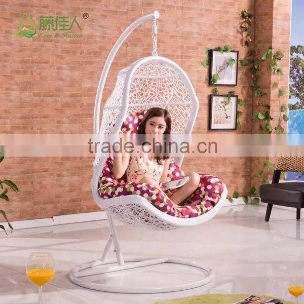 Stylish Cocoon Hanging Tree Bed photo-5