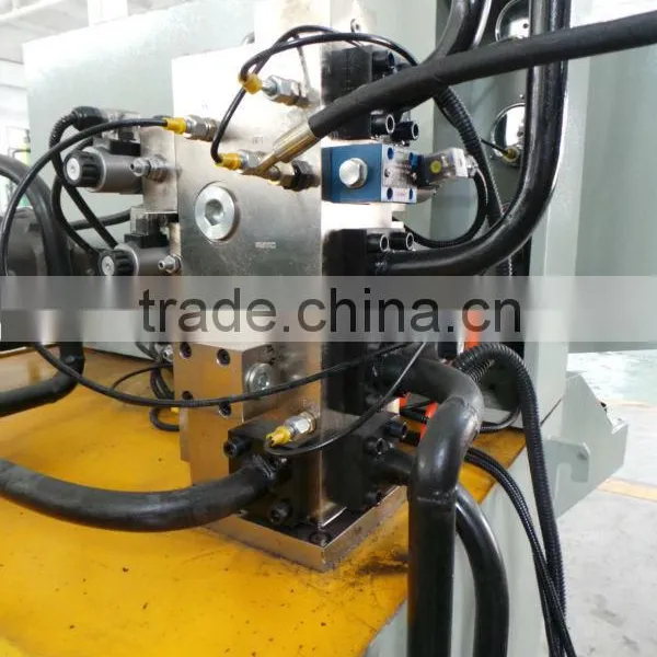 4 Columns Hydraulic Press Machine photo-5