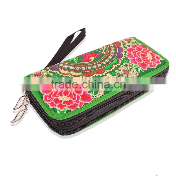 China Enthnic Style Embroidery Purse Woman Money Clip photo-3