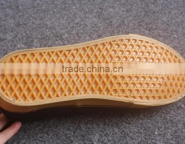 Rubber Sole Brand Canvas Shoes Surplus Overstock Shoe Cheap Wholesale photo-3