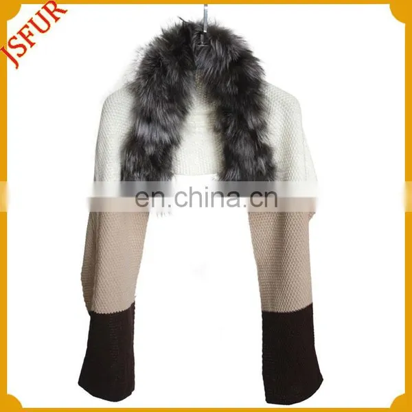 Women Knitted Shawl With Raccoon Fur Trim Cape photo-3