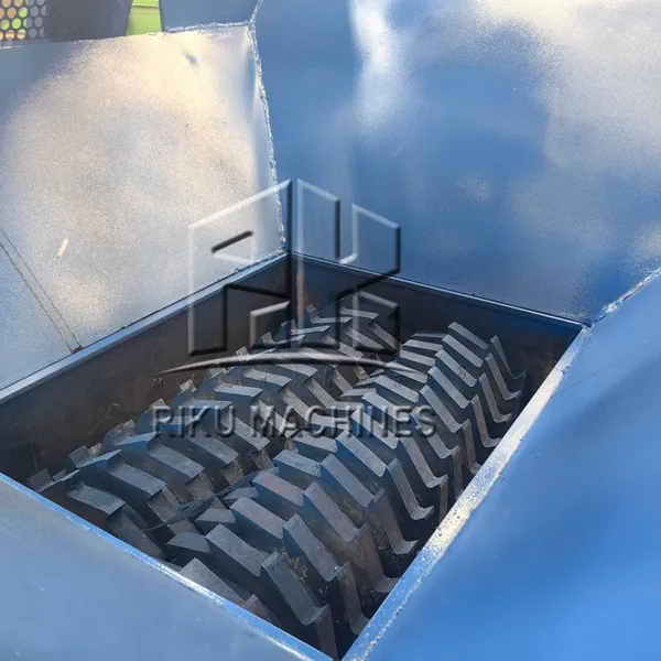 Double Shaft Shredder Machine for Cathode Plate Aluminum Cans Corrugated Steel Sheets Chips Shredder Machine photo-4