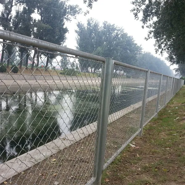 Playground Safety Chain Link Fence Garden Chain Link Fencing Steel Wire Link Fence photo-3