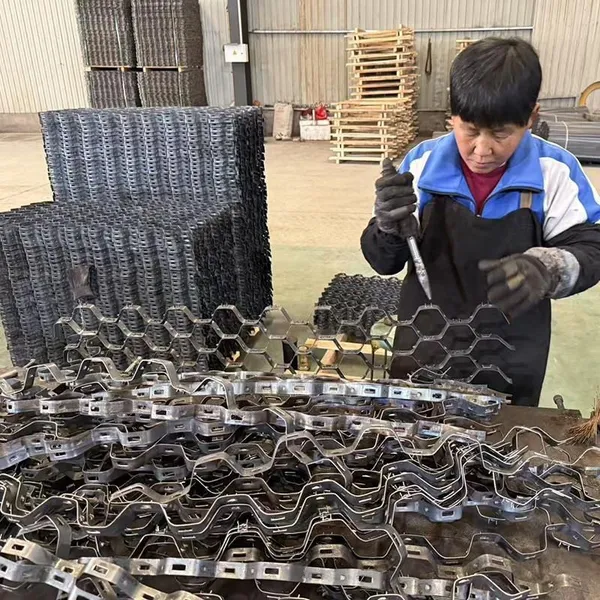 Anti-High Temperature Hexsteel Metal Refractory Mesh Factory Sales Hexagonal Wear-Resistant Wholesale photo-4