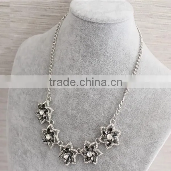 Cheap Price White Gold Plated Jewelry, Fashionable Design Jewerly Flower Crystal Necklace photo-4