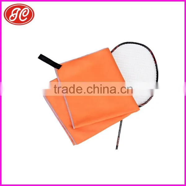 High Quality Traveling Gym Towel With Mesh Storage Bag photo-3