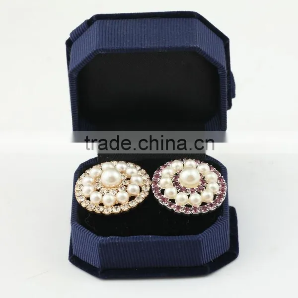 Wholesale Fashion Round Rhinestone Button With Plastic Pearl for Apparel Decoration photo-6