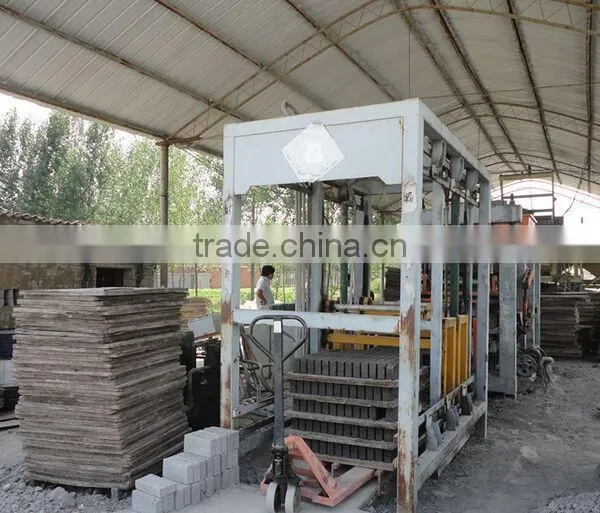 QT5-15 Fully Automatic System Cement Brick Making Machine Make Hollow Brick,solid Brick,pavement Brick Hot-sale in Gabon photo-5