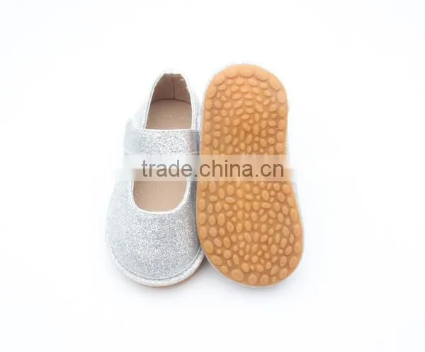 Hot Selling Childrens Squeaky Shoes Mix Color Shoes for Kids photo-5