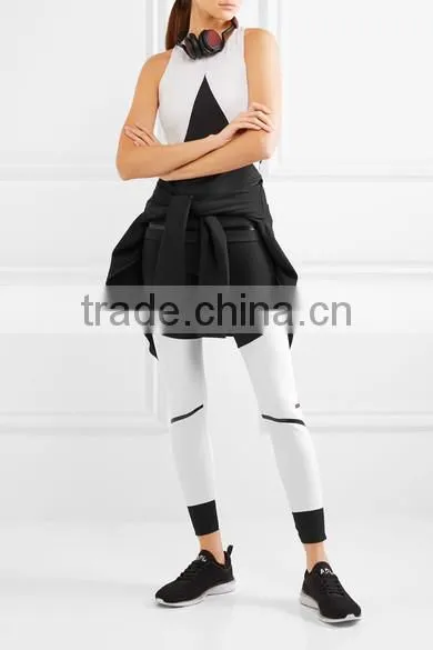 Wholesale Women Outwear & Legging Gym Yoga Fashion Wear Running Tight Wear Sets photo-4