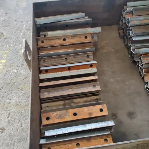 Processing support for pressure resistant and strong steel structures, processing of fixed length bolts, ball grid structures, construction of channel steel, bending, punching, welding, painting, Q235 and other materials