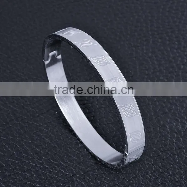 Wholesale Star Carving Pattern Stainless Steel Bracelet Bangle Can Open SMJ0054 photo-2