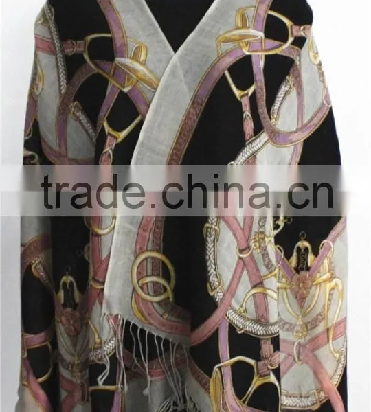 Belt Printed Wool Scarf With Fringe photo-2