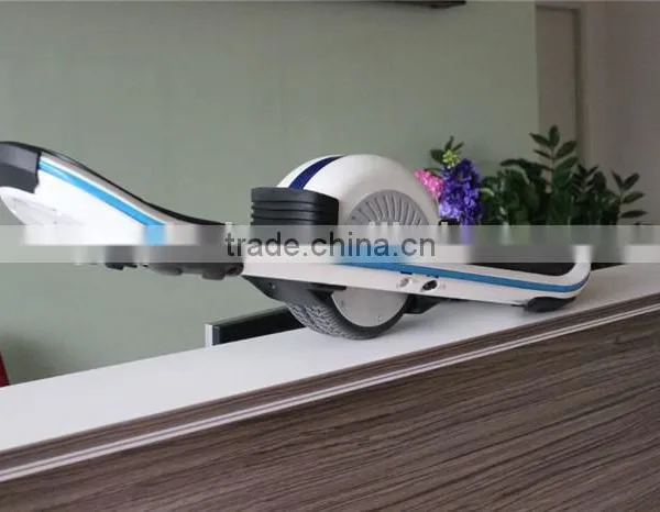 2016 Most Fashion Electrical Recreational Vehicles Electric Scooter 18km Motor Skate Scooter photo-3