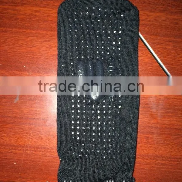 Anti-slip Socks With Dot photo-3