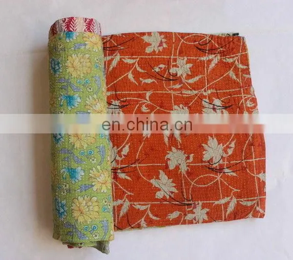 Quilt Handmade Reversible Kantha Throw Vintage Bedspread Gudari Quilted Sheet photo-2