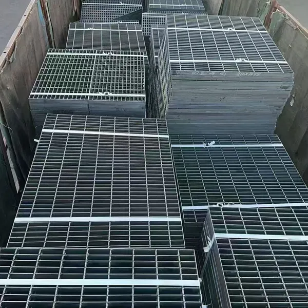 Galvanized Steel Grating 30x3mm Load Capacity 1 Ton for Industrial Flooring photo-1