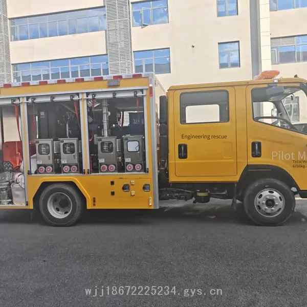 Pilot 6-seater Engineering Rescue Vehicle, 2000-cubic Large-flow Drainage and Flood Prevention Emergency Equipment Vehicle photo-4