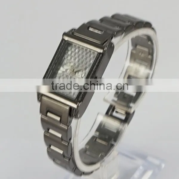 Hot! Gold Plated Alloy Diamond Fashion Lady Watch High Brighness Wrist Watch Watch Custom Logo photo-6