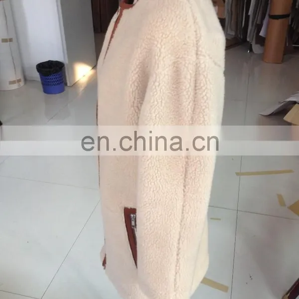 2015 Ladies Fake Fur and Fake Suede Bonding Jacket photo-2