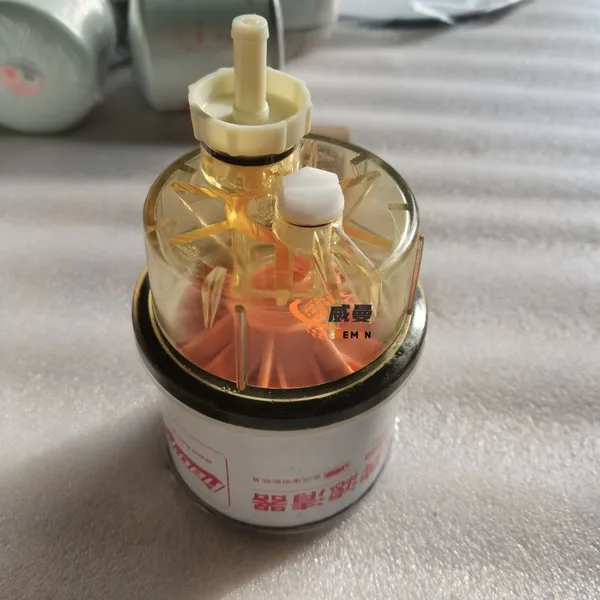 Оригинальный сепаратор масла и воды XCMG 800101675 для запасных частей колесного погрузчика в наличии.