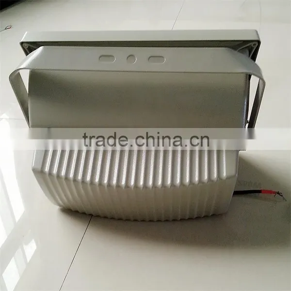 IP65 150W Energy Saving Ceramic Metal Halide Outdoor Flood Light photo-4