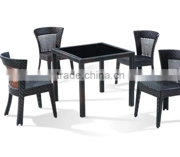 Outdoor Furniture Rattan Dinning Sets Garden Chairs and Table