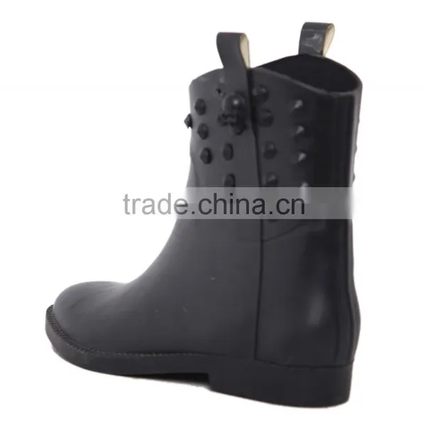BLACK and PVC , Diamond and Glossy and Safety and Comfortable Rain Shoes photo-4
