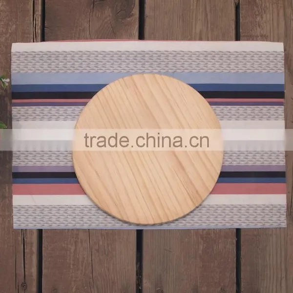 Eco-friendly Round Solid Wood Cutting Board for Serving Food photo-3