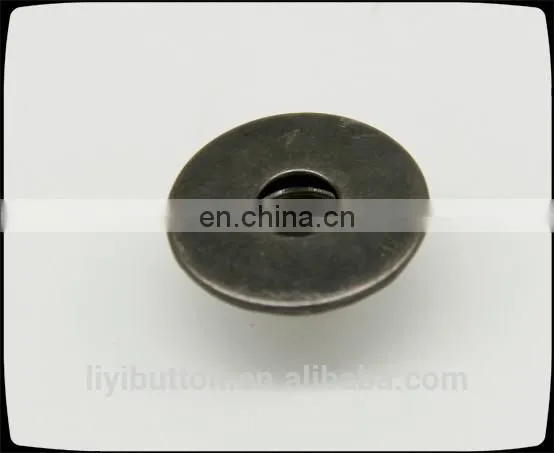 Direct Sale From Factory, Fashionable Bronze With Painting Brass Removable Button for Garment photo-5