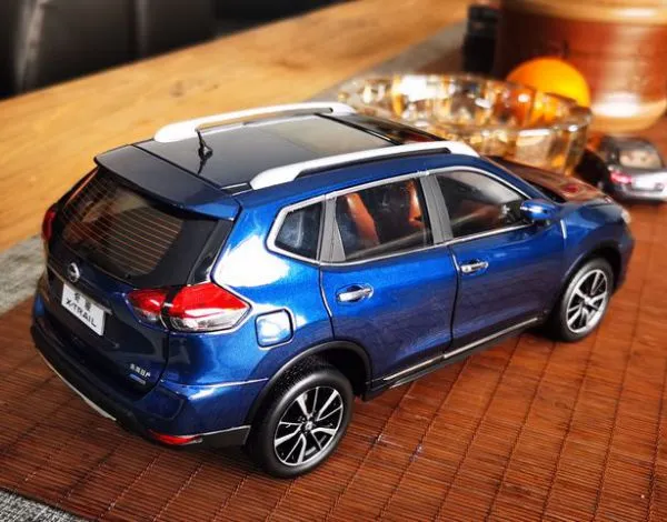 Small Batch Customized Alloy Car Model Manufacturer photo-3