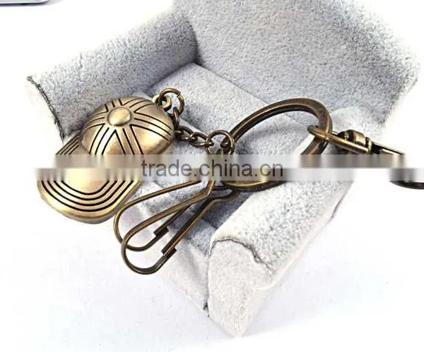 Alloy Keychain for Boyfriend Girlfriend Gift Hat Fashion Keychain photo-3