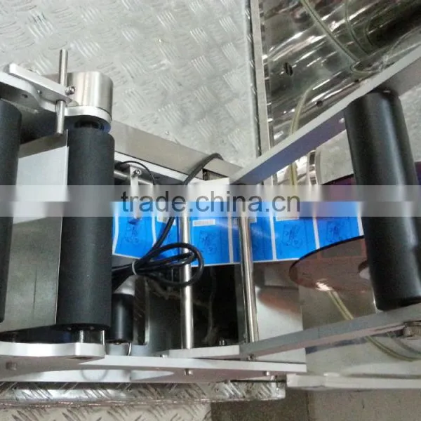 Semi-automatic Cosmetics Round Bottles Labeling Machine Sticker Label photo-5