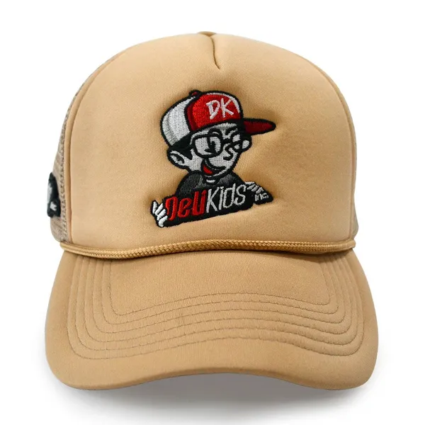 Fabrique de casquettes et de chapeaux - Casquette de sport de plein air de mode personnalisée avec logo brodé, casquette de camionneur à 5 panneaux de haute qualité sur mesure