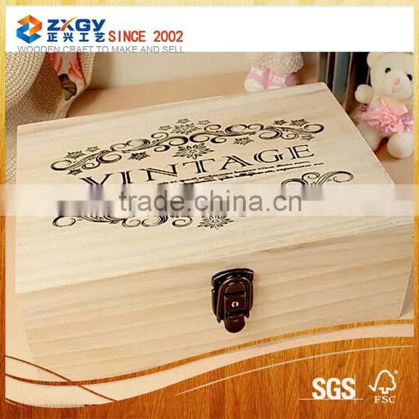 Rectangle old wood box with metal hinge