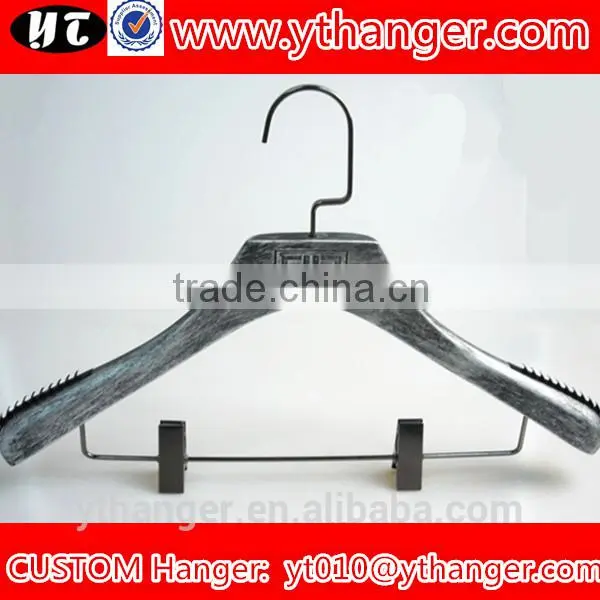 YY0508 China Supplier Brown Wooden Clothes Hanger With Laser Logo photo-5