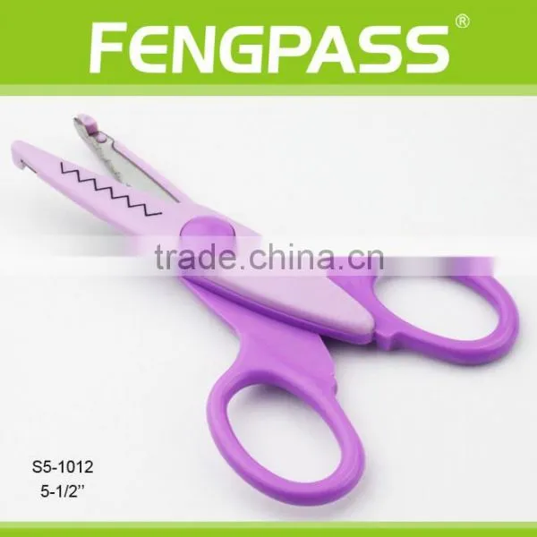 S5-1012 5.5 Inch 2Cr13 Stainless Steel Blade With Colorful Plastic Handle Shape Cutting Scissors photo-2