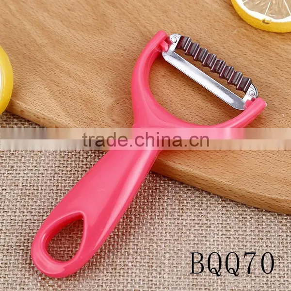 Plastic Handle Good Quality Stainless Steel Vegetable and Fruit Peeler photo-2