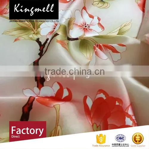 Custom Women's Elegant Floral Silk Scarf Made in China photo-4