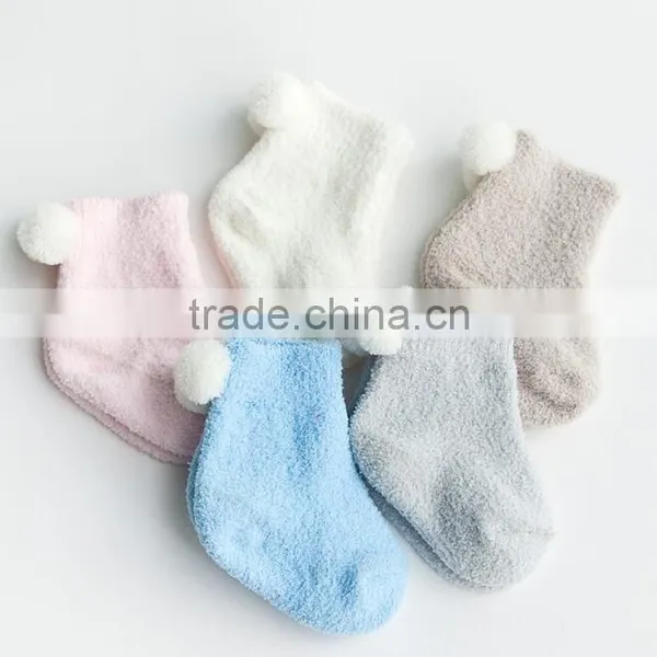 Zm53069a High Quality Keep Warm Socks 0 - 3 Years Socks With Fur Ball photo-2
